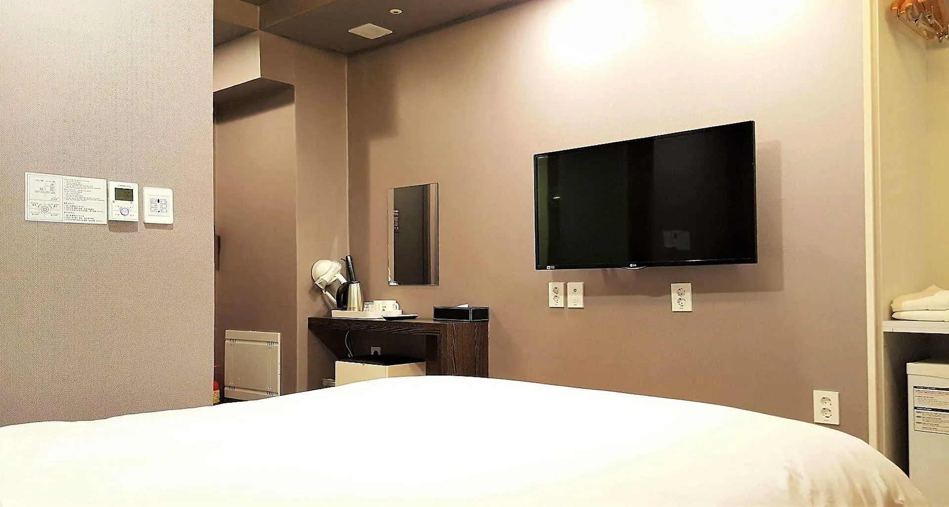 Hotel Bridge Seoul