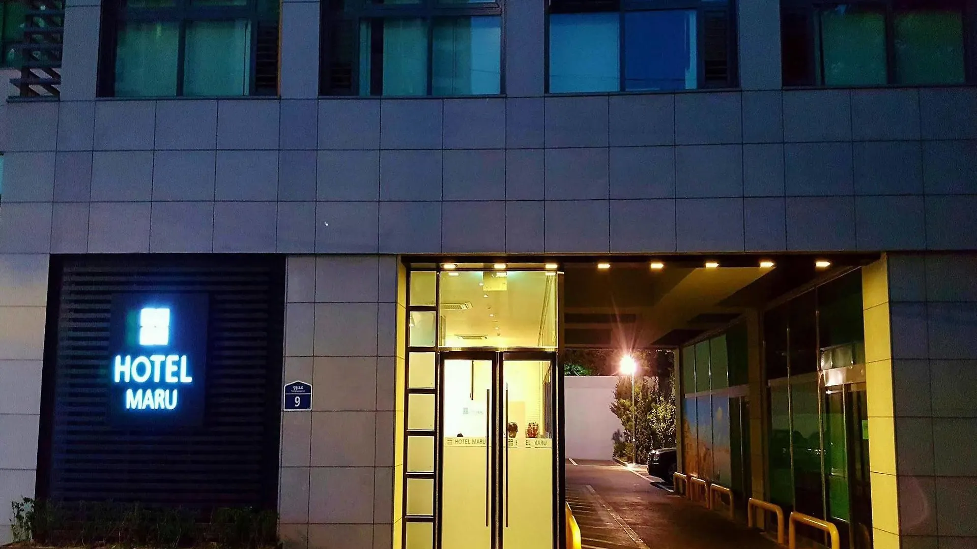 Hotel Bridge Seoul